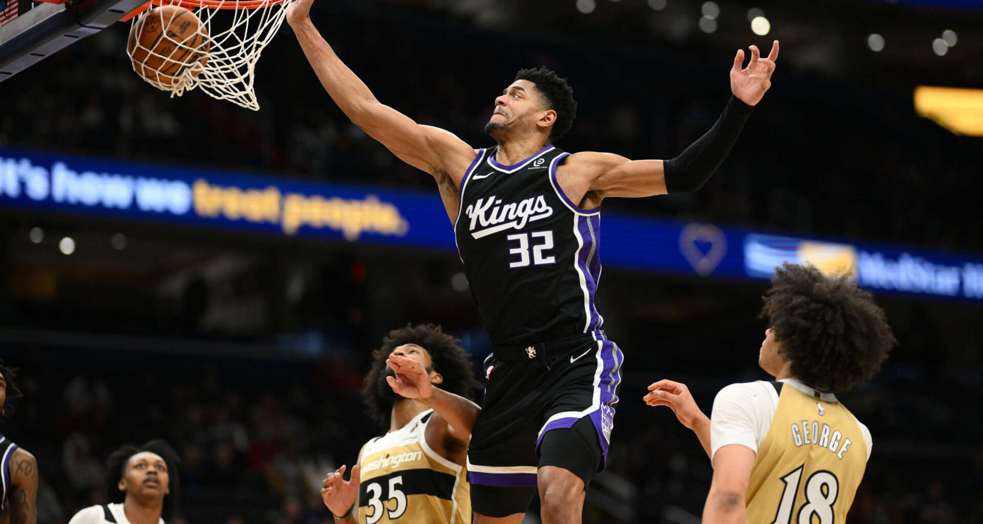 Rookie Will Riley scores season-high 18 as Wizards hand Kings their 9th straight loss, 116-112