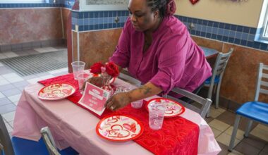 Candles and tablecloth at White Castle: How a Valentine's Day tradition sprouted over 30 years ago and spread nationwide