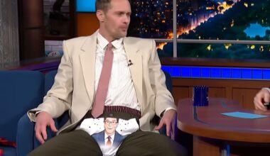 Alexander Skarsgård tries on underwear from Stephen Colbert on 'Late Show'