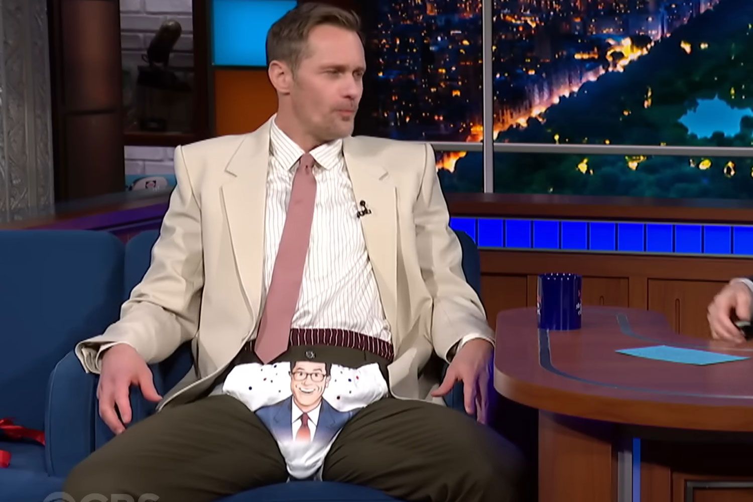 Alexander Skarsgård tries on underwear from Stephen Colbert on 'Late Show'