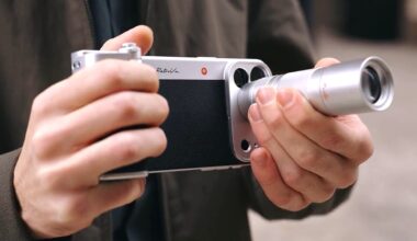 Apple iPhone as a real camera: Professional kit with teleconverter for better zoom now crowdfunding
