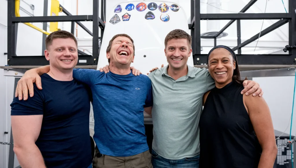 NASA astronauts share the bizarrely basic tasks they found impossible on Earth after 230 days in space