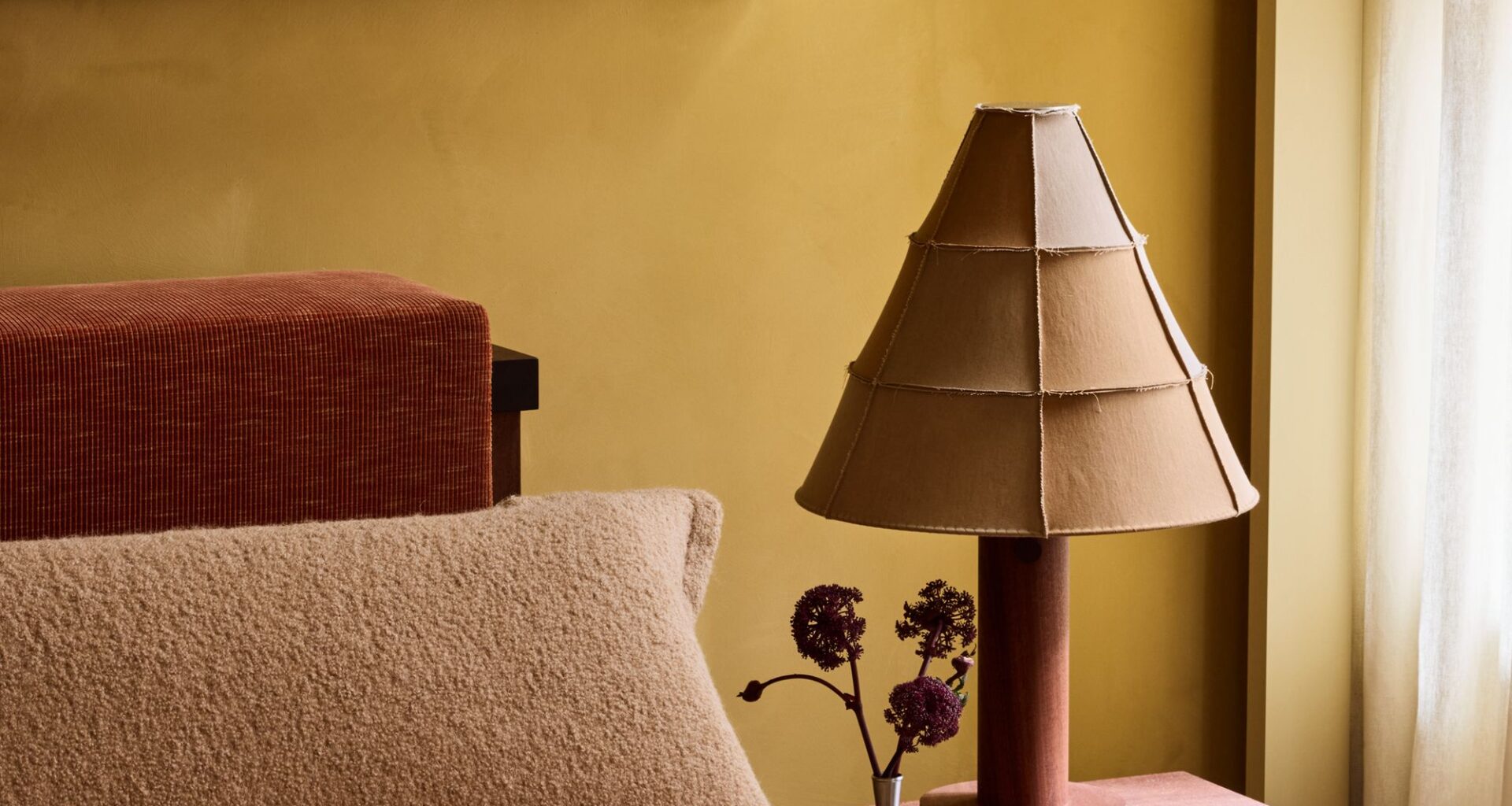 6 Bedding Trends That Interior Designers Are Choosing in 2026