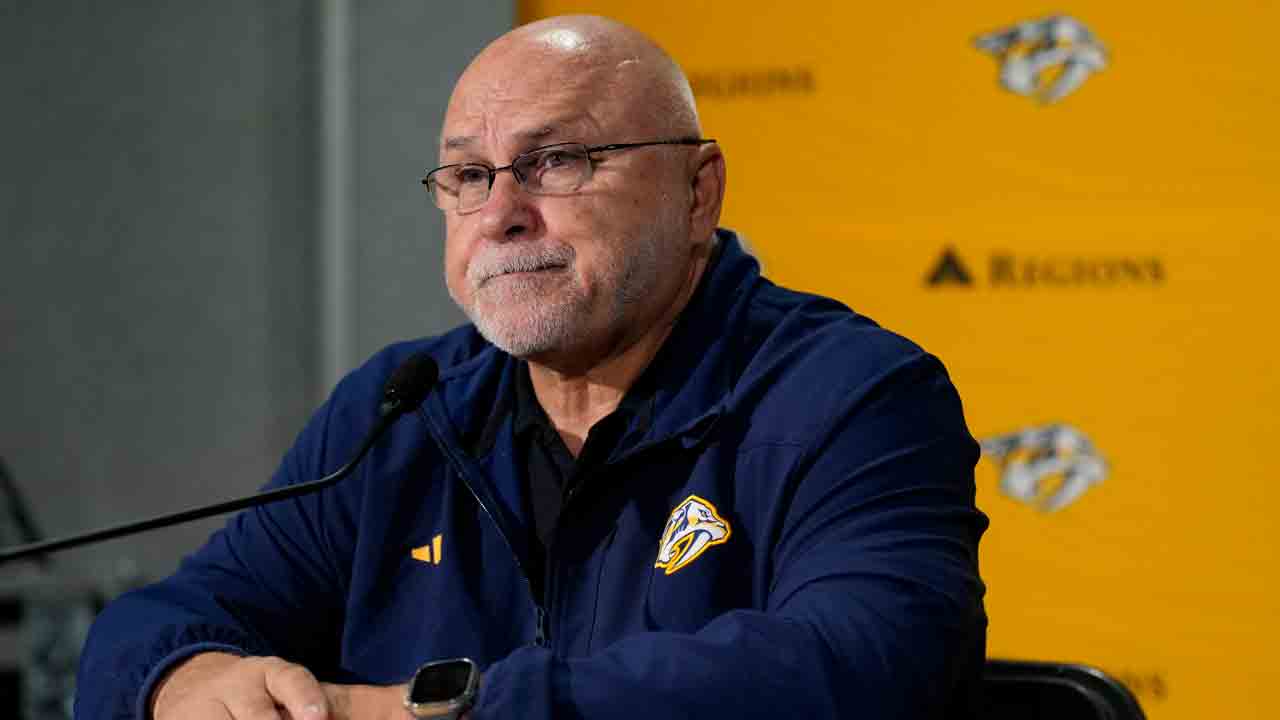 Barry Trotz to step down as GM of Predators