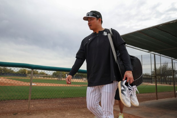 New White Sox infielder Munetaka Murakami heads to the clubhouse after live batting practice during spring training at Camelback Ranch on Monday, Feb. 16, 2026, in Glendale, Ariz. (Eileen T. Meslar/Chicago Tribune)