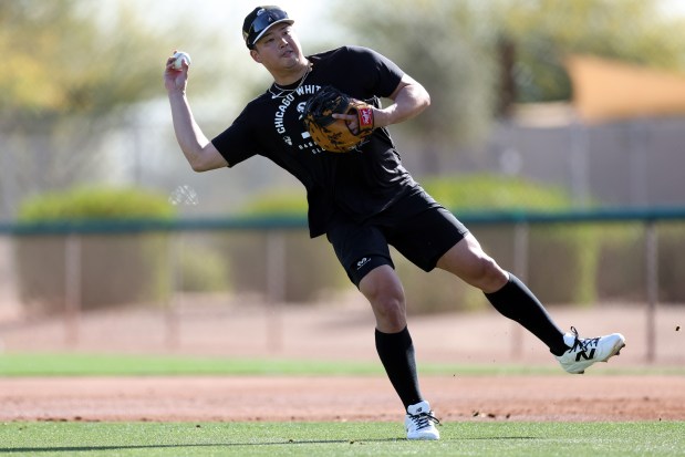 White Sox infielder Munetaka Murakami throws the ball during a spring training workout at Camelback Ranch on Feb. 12, 2026, in Glendale, Ariz. (Chris Coduto/Getty Images)