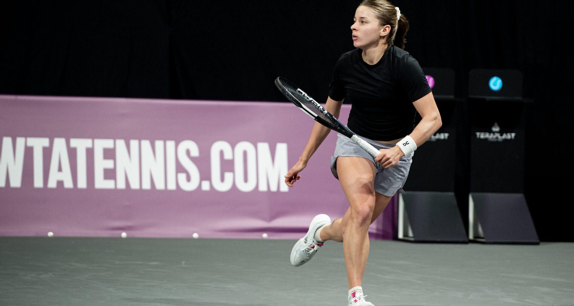 Chwalinska outfoxes Danilovic in Cluj-Napoca; into first WTA quarterfinal - wtatennis.com
