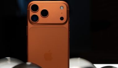 Apple keeps hitting bumps with its overhauled Siri