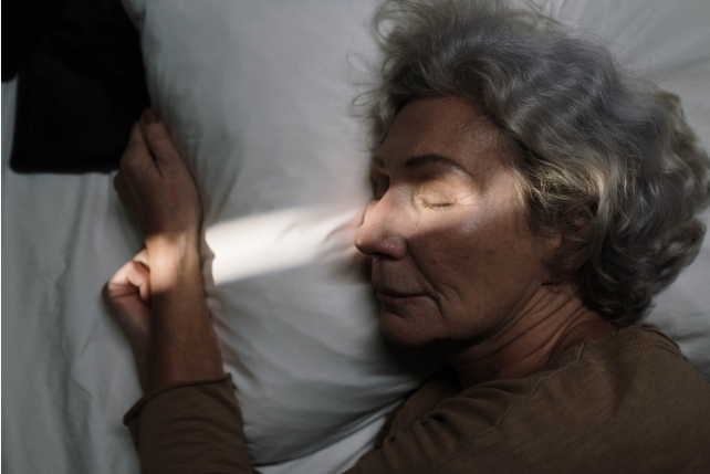 Older lady sleeping 