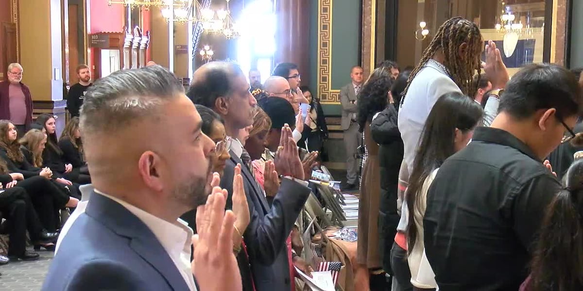 New citizens welcomed at Iowa State Capitol naturalization ceremony