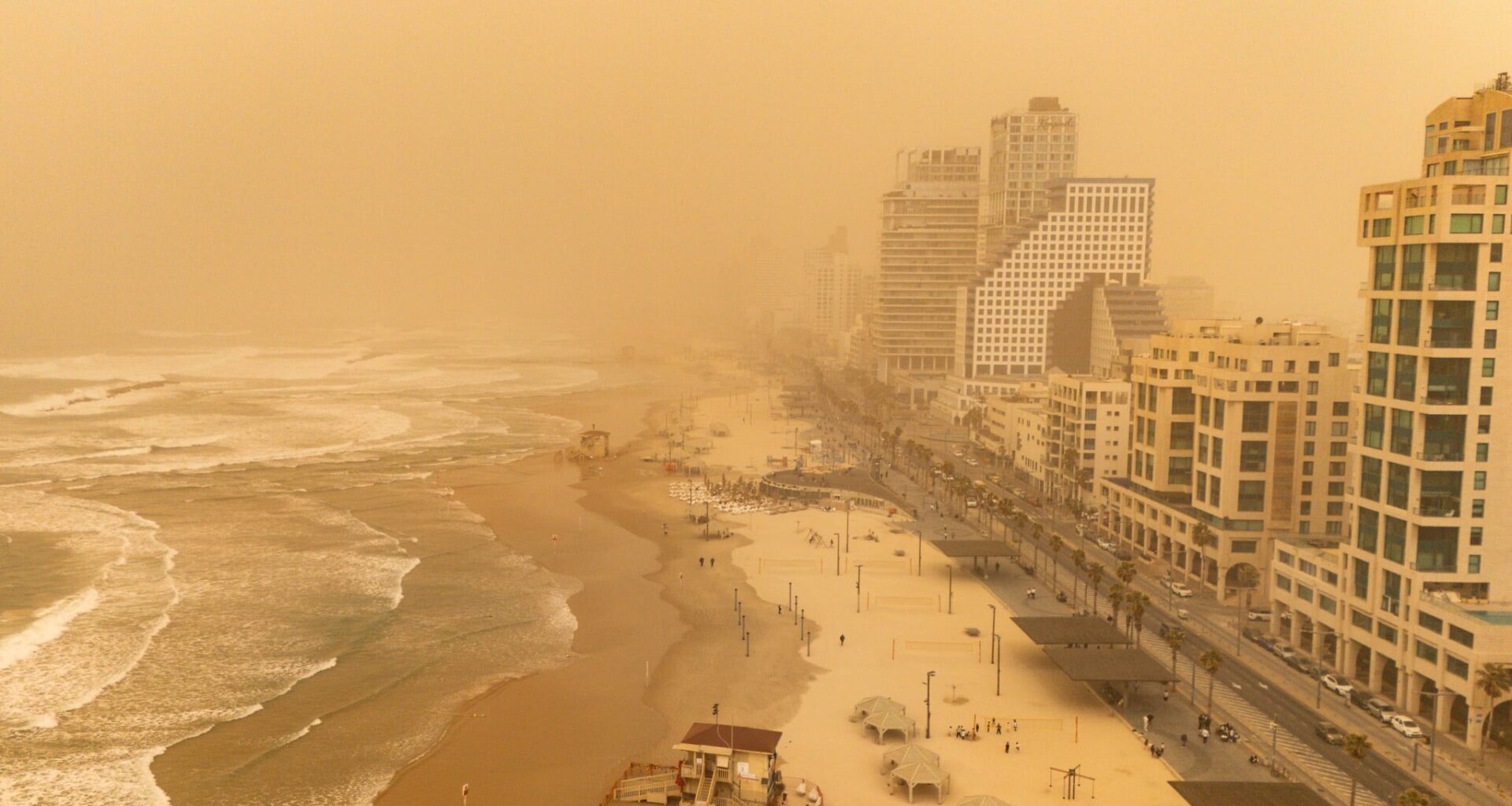 Climate change likely to bring more dust storms, earlier in the year, expert says