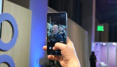 Has Samsung improved the Galaxy S26 selfie camera experience?