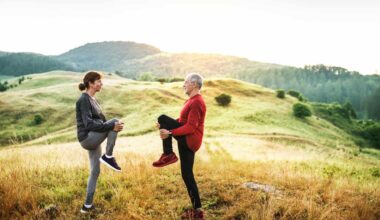 5 Daily Exercises for Healthy Aging, According to Trainers and PTs