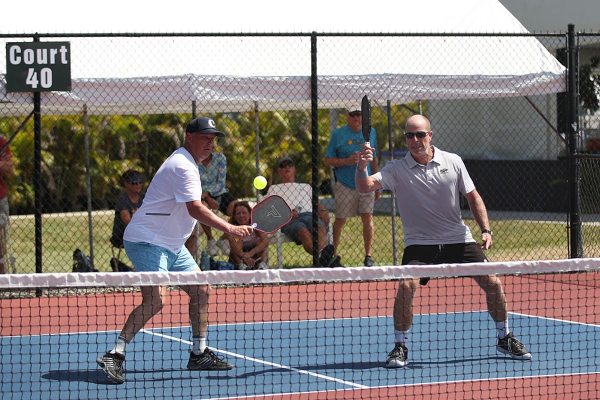 How to comfortably retire 10 years earlier than planned