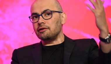 The CEO of Google DeepMind juggles another job as the founder of a multibillion-dollar startup by starting a second workday at 10 p.m.