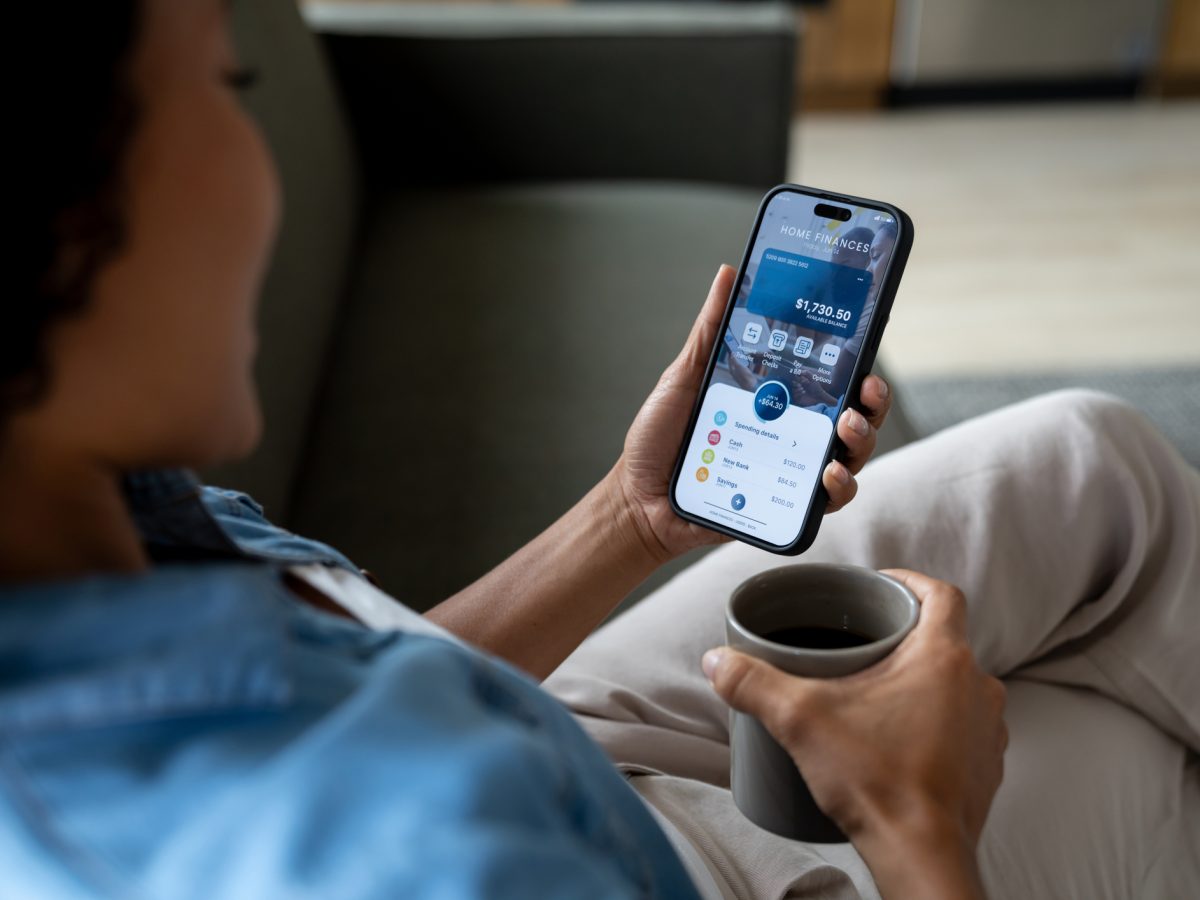 The Top Money Apps Every Black Woman Needs In 2026 — We Tried Them So You Don’t Have To