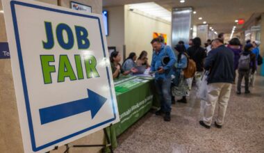 Job Market Shifts Against College Graduates