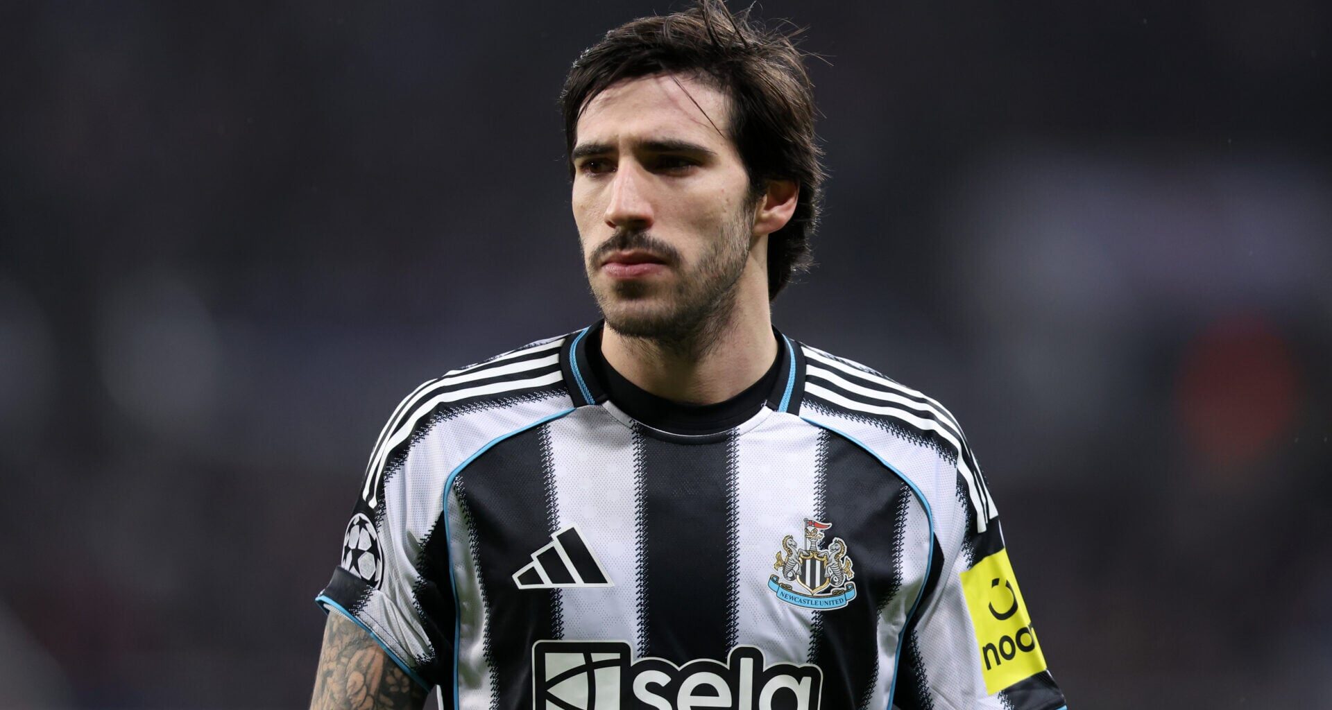 Manchester United interest in Sandro Tonali is offset by crazy fee and Elliot Anderson danger