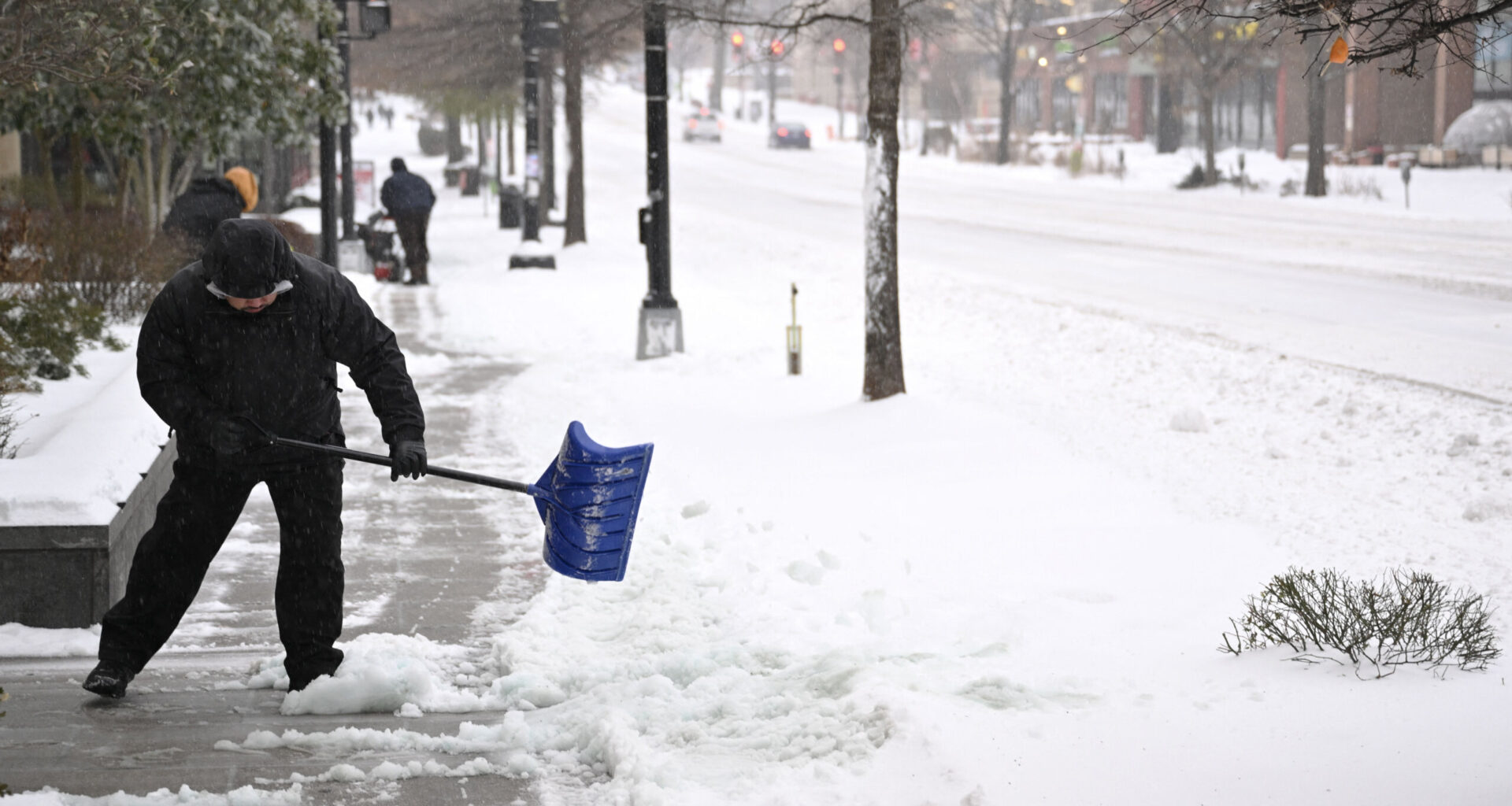 More people are shoveling their way into the hospital, DC-area doctor says