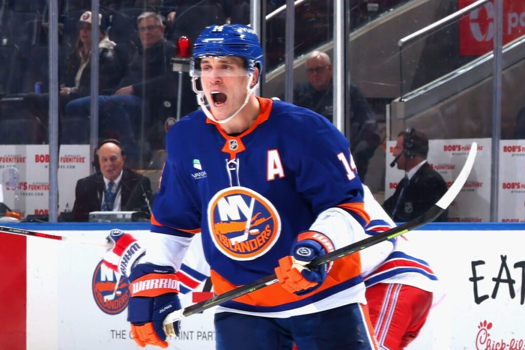 Bo Horvat of the New York Islanders skates against the New York Rangers at UBS Arena on Jan. 28, 2026 in Elmont, N.Y.