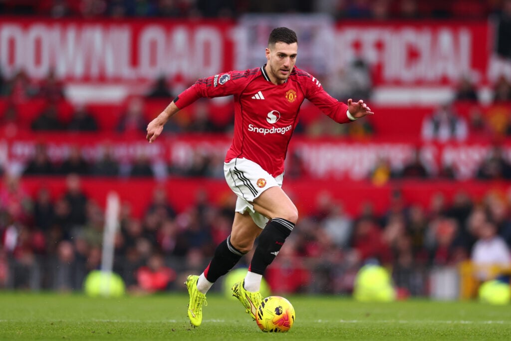 Diogo Dalot playing against Fulham