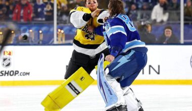 Goalie fight: Andrei Vasilevskiy, Jeremy Swayman throw down in NHL Stadium Series
