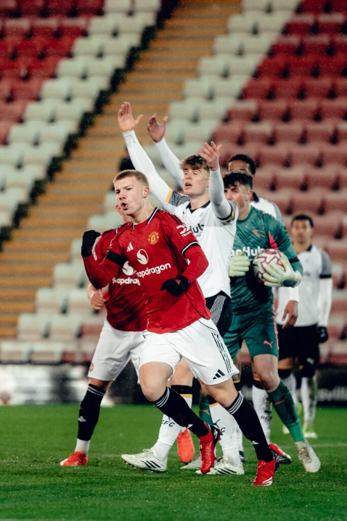 Louie Bradbury celebrates goal for Manchester United U21.