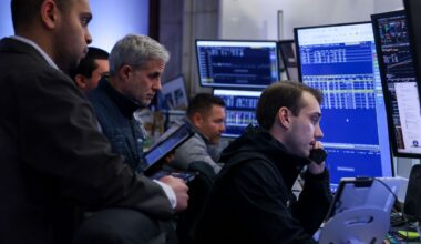 Major Indexes Close Slightly Lower After Earnings Flurry, Stronger-Than-Expected January Jobs Report