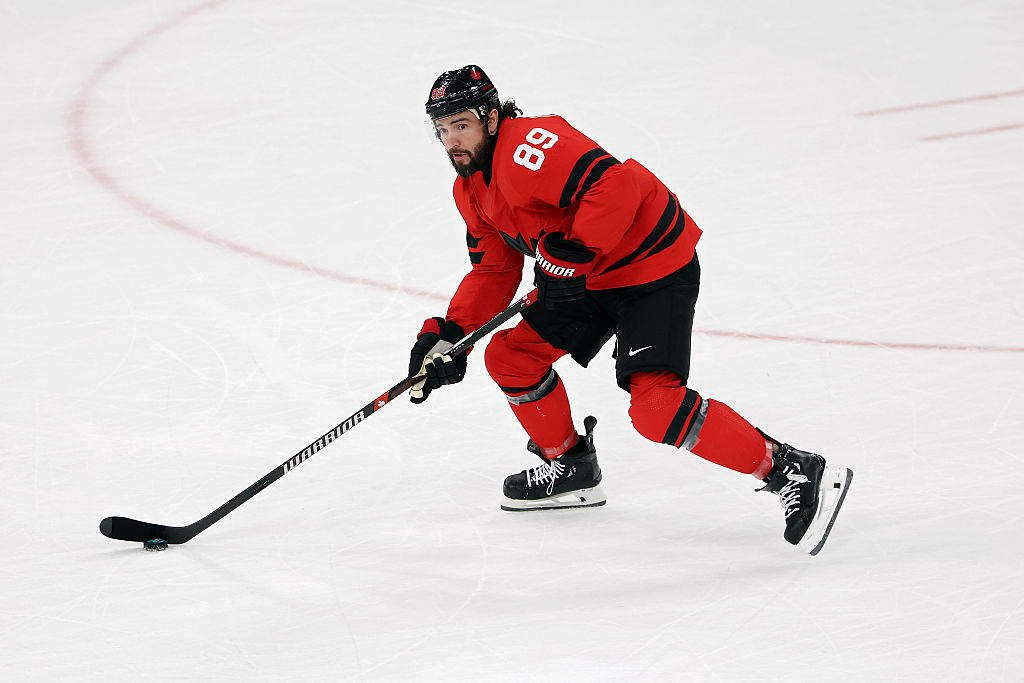 Doughty, Kuemper advance to gold-medal game, Armia to play for bronze