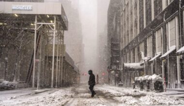 Blizzard Keeps Studio Audiences Off 'Live With Kelly & Mark' And 'The View'