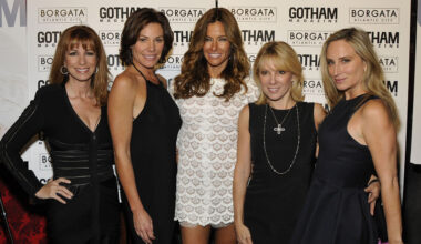 Jill Zarin, Luanne Delesseps, Kelly Bensimon, Ramona Singer and Sonja Morgan attend Jason Binn's Niche Media's Gotham Magazine 100 Hottest Bachelor Party at M2 Ultra Lounge on October 15, 2009 in New York City.