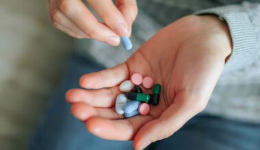 5 Supplements and Medications To Avoid Mixing With Vitamin C