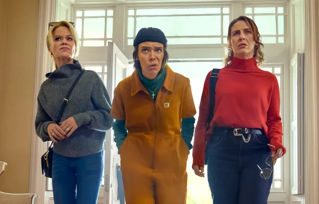 'How to Get to Heaven from Belfast' Review: A 'Derry Girls' Mystery