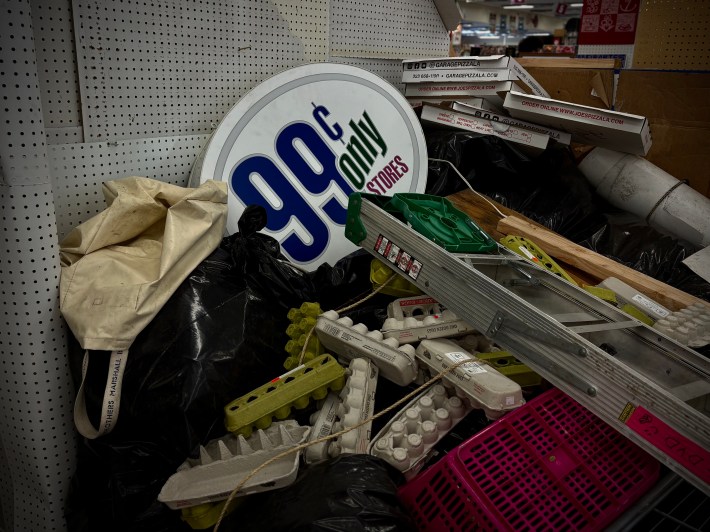 a 99 cents logo on top of an egg carton