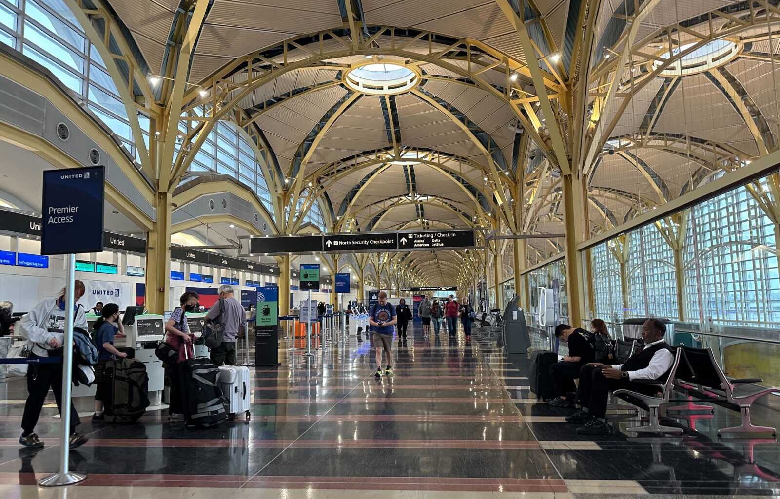 Measles exposure reported at Reagan National Airport