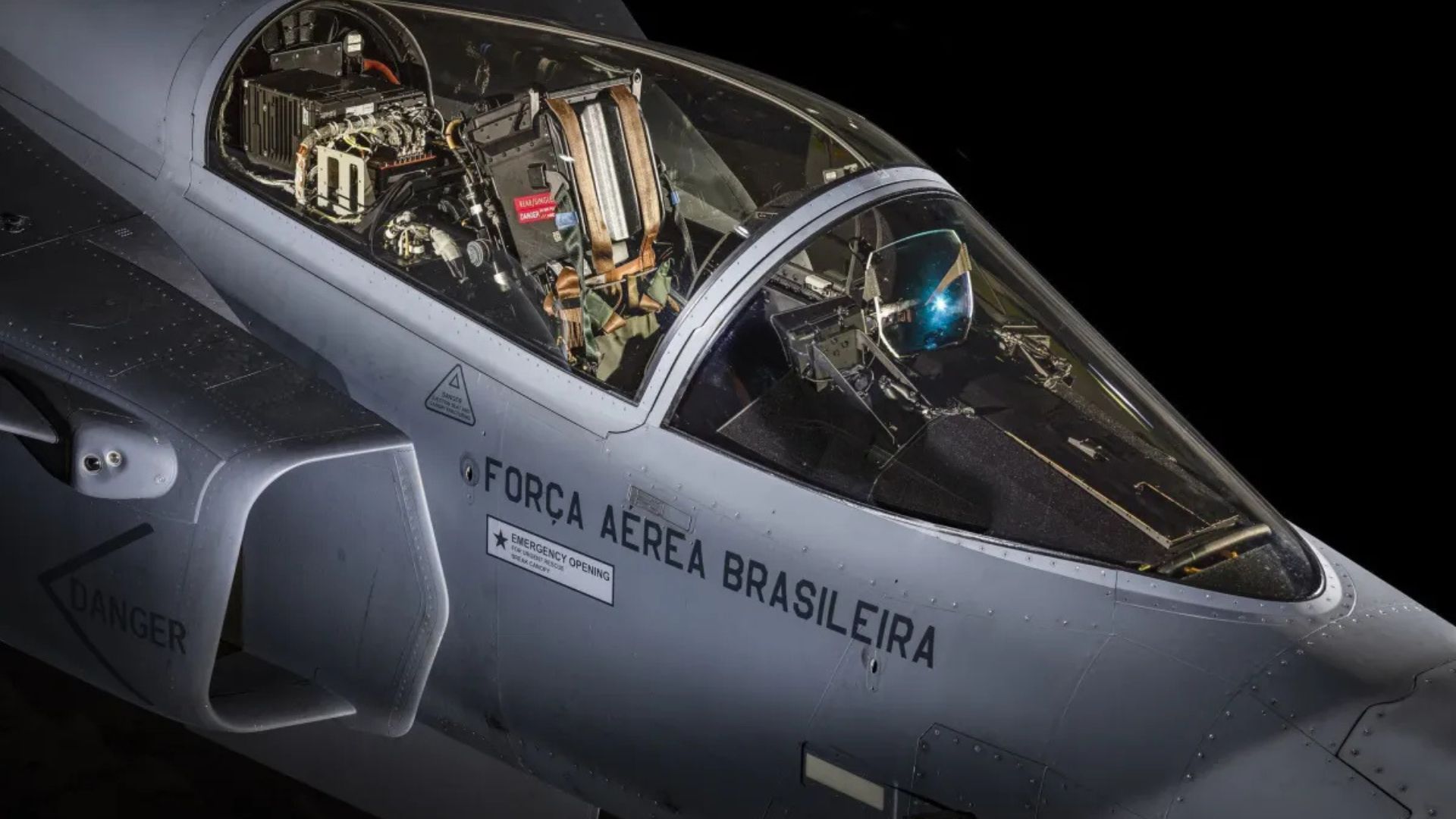 The first F-39 Gripen assembled in Brazil will be presented in March, with Mach 2 capability, a range of 4.000 km, and the Meteor missile for the Brazilian Air Force.