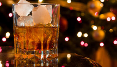 Jacksonville passes ordinance to extend alcohol sales to 3 a.m.