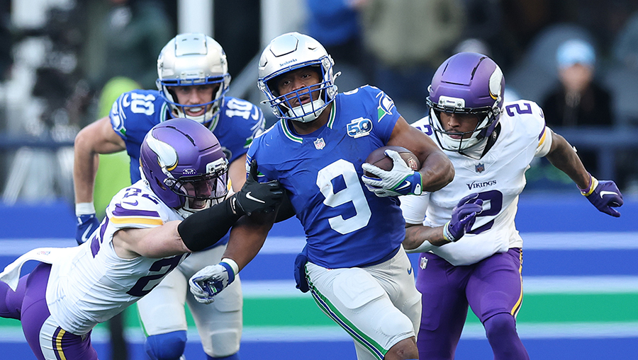 Seattle Seahawks Kenneth Walker III...