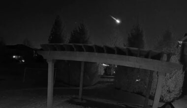 Watch a bright fireball blaze a 48-mile path over the Midwest US (video)