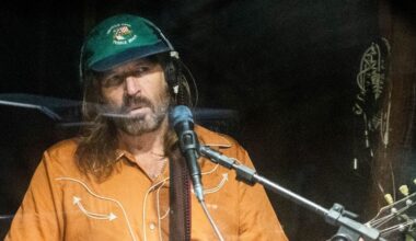 Lemonheads' Evan Dando Hospitalized for Mental Health Treatment