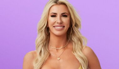 Love Is Blind season 10 contestant removed from pods and hospitalized after mistakenly pouring nail glue in her eye