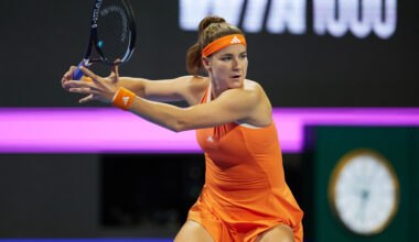 Muchova holds off Valentova in all-Czech second round in Doha - WTA Tennis
