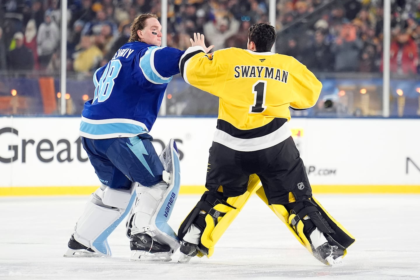 Andrei Vasilevskiy of the Lightning had the size advantage over the Bruins' Jeremy Swayman when the goalies squared off.