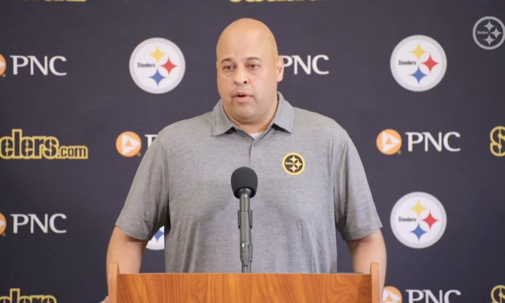 Analyst Names One QB Trade Candidate Steelers Could Take 'A Stab' At: 'Throw A Fourth-Rounder'
