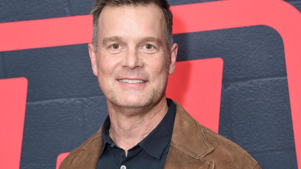 Peter Krause to Star in NBC Drama Pilot 'Protection'