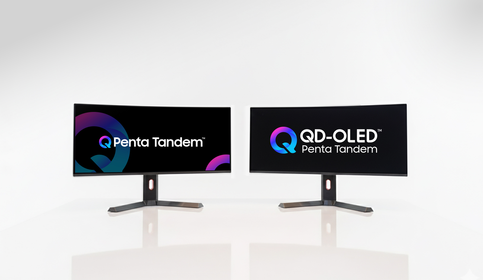 Two curved monitors are displayed, the left showing 'Penta Tandem' and the right displaying 'QD-OLED Penta Tandem.'