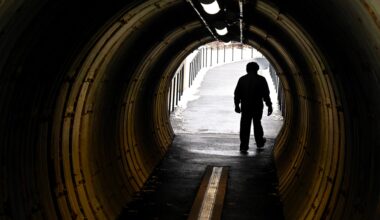 The hierarchy of newspaper photographs