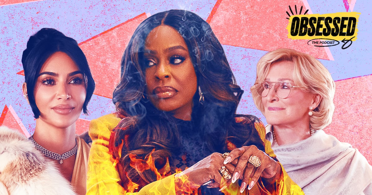 Emmy Winner Niecy Nash-Betts Reacts to Critics Who ‘Hated’ ‘All’s Fair’