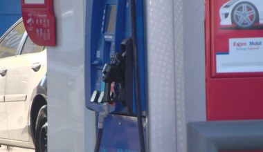 South Carolina gas prices dip; Lowcountry prices mostly higher than state average