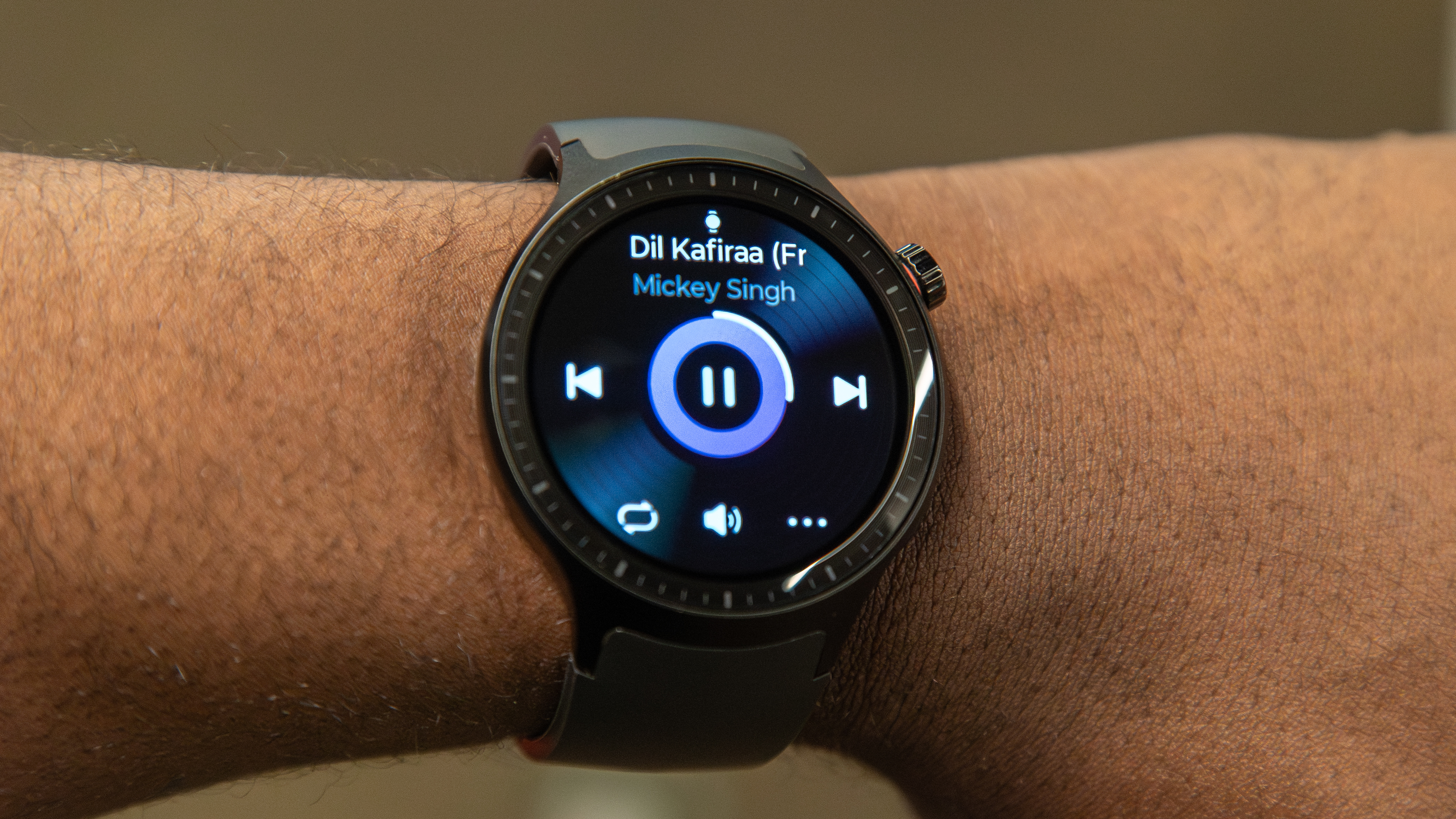 A song playing on the Moto Watch